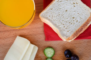 portakal suyu ile sandviç