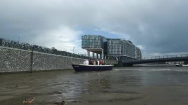Amsterdam'da yelkenli turları