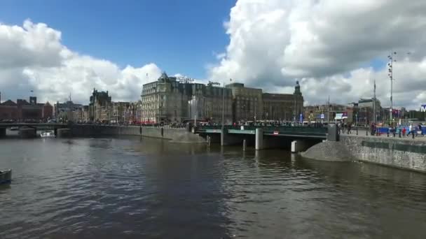 Passeios de barco à vela em Amsterdam — Vídeo de Stock