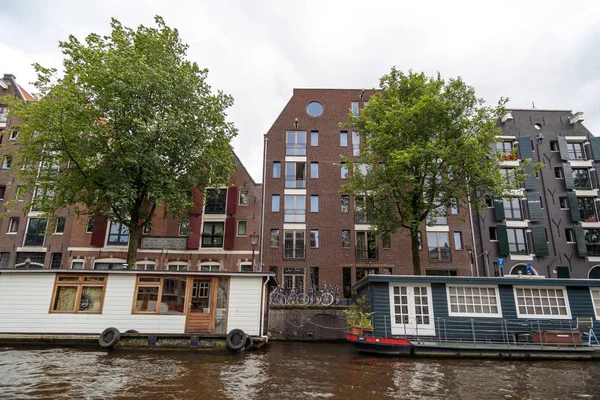 Houses Along Canal — Stock Photo, Image