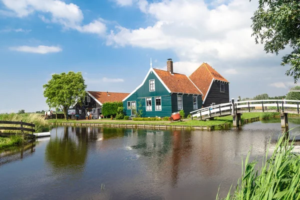 Дома в Zaanse Schans — стоковое фото
