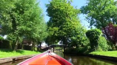 Giethoorn Köyü Kanallar