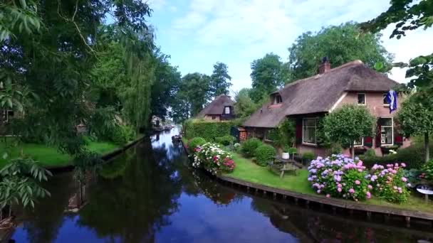 Giethoorn Village Canals — Stock Video