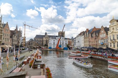 Ghent kanalda tekne turları