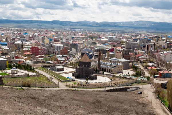 Paesaggio urbano Veduta della città di Kars dal castello di Kars — Foto Stock