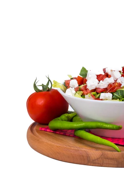 Bol de salade verte saine avec légumes vue de côté — Photo