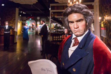 Ludwig van Beethoven Ağda Heykeli Madam Tussauds
