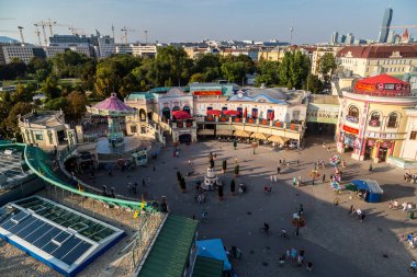 Dönme dolap Prater Parkı içinde Avrupa'nın görünümünden