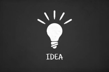 Tebeşir tahtası üzerinde daha az enerji kavramı