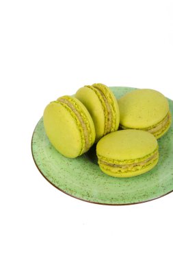 Nefis Macarons beyaz tabakta servis