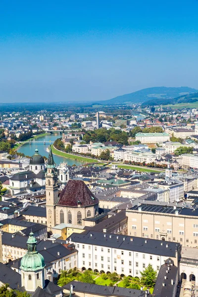 Cityscape com de cidade histórica de Salzburgo do castelo — Fotografia de Stock