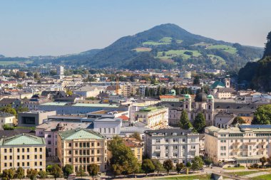 Tarihi Salzburg City ile Cityscape