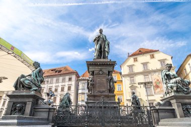 Hauptplatz Meydanı Graz