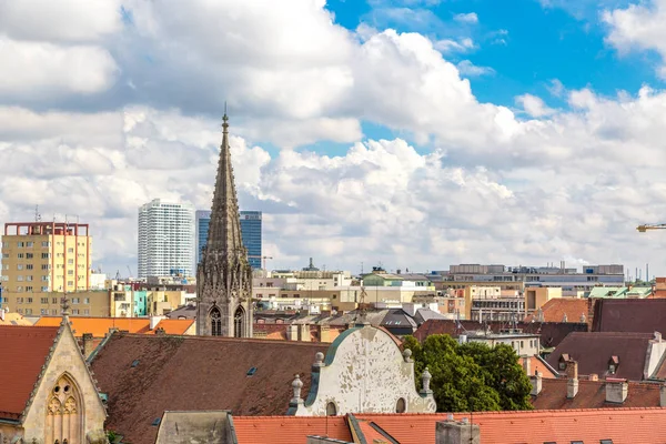 Vista panorâmica da cidade velha de Bratislava — Fotografia de Stock