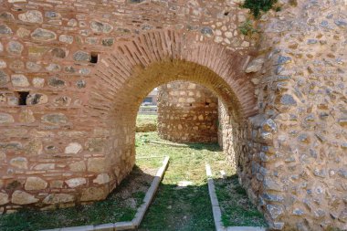 Tarihsel taş duvarlar ve kapılar, Iznik