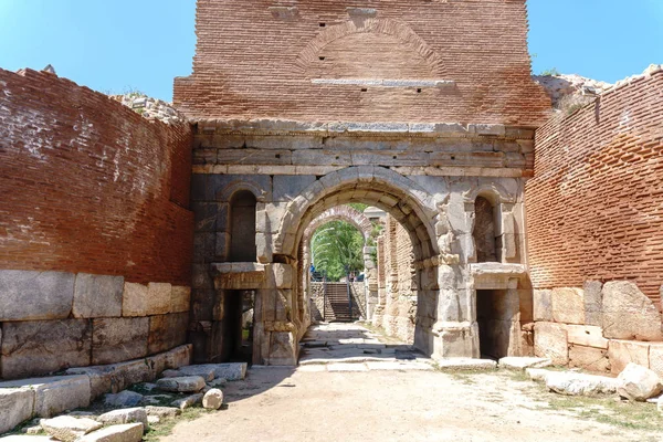 Historické kamenné zdi a dveře Iznik Bursa — Stock fotografie