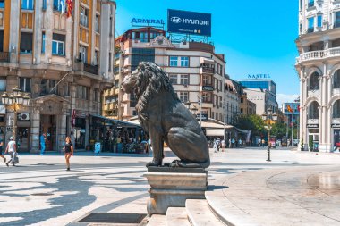 Üsküp 'teki heykeller