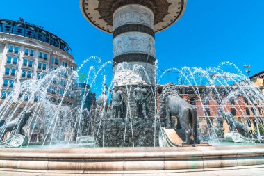 Üsküp 'teki heykeller