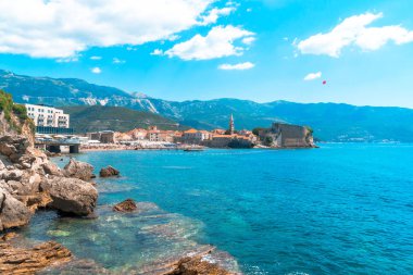 Eski Budva Kıyısı