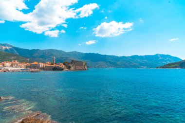 Eski Budva Kıyısı