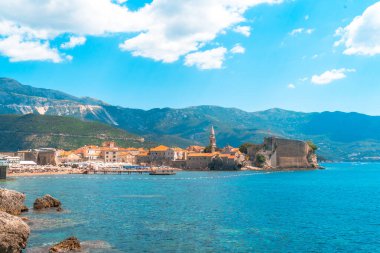 Eski Budva Kıyısı