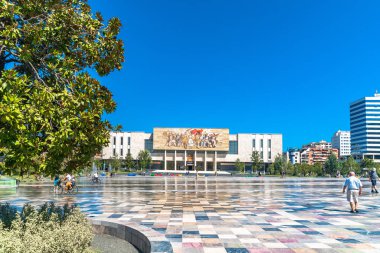 Tiran 'daki Skanderbeg Meydanı Binaları