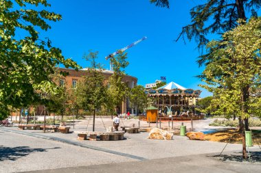 Tiran 'daki Skanderbeg Meydanı Binaları