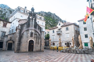 Kotor 'daki Eski Şehir Binaları