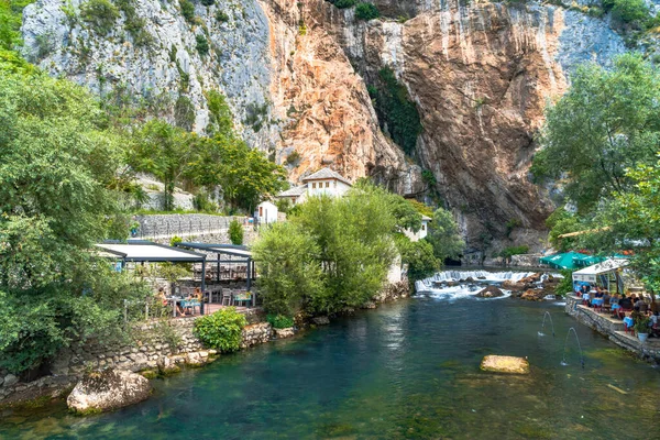 Blagaj Tekija yakınlarında Buna Nehri ve Waterfal — Stok fotoğraf