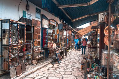 Saraybosna'da Bascarsija Hediyelik Eşya Dükkanları