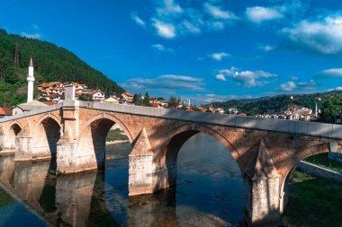Konjiç'teki Eski Köprü