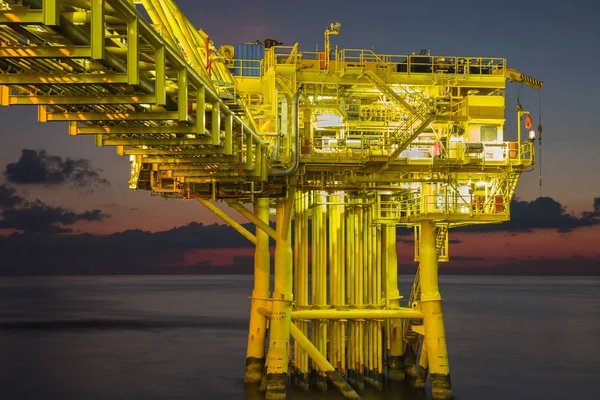 Petrolium Industrie Olie Gas Putrand Externe Platform Geproduceerd Gas Croud — Stockfoto