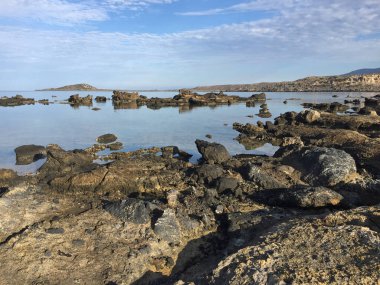 Kayalık sahil Elafonisi, Crete