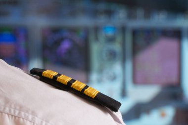 Airlpane kokpitte pilot
