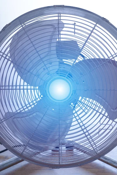 Ventilator aus Metall — Stockfoto