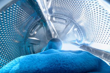 Modern çamaşır makinesi 