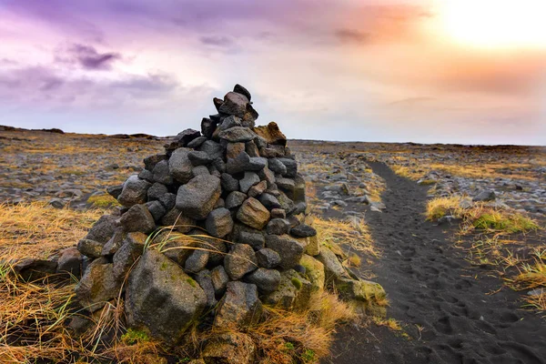 Hauger av vulkansk stein – stockfoto