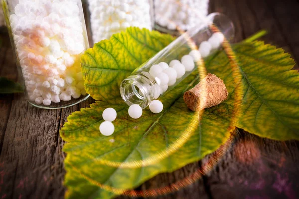 Homeopathische bolletjes — Stockfoto