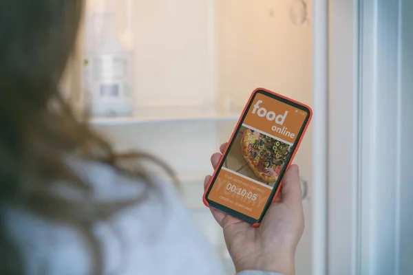 Megrendelő Élelmiszer Online Okos Telefon Otthon — Stock Fotó