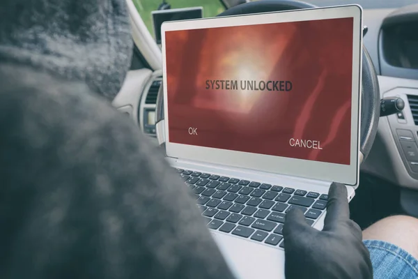 Hooded Thief Tries Break Car Security Systems Laptop Hacking Modern — Stock Photo, Image