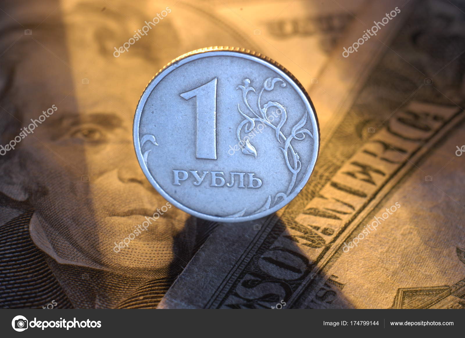 Ein Russischer Rubel Ist Dollar Schein Wert Stockfoto C Druzhinin