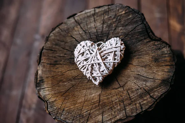 Sevgililer günü ahşap arka plan için dekoratif Kalpler