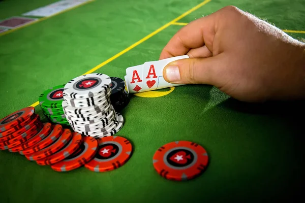 Two Aces Hand — Stock Photo, Image