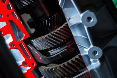 Otomobil motor teçhizatı kapat