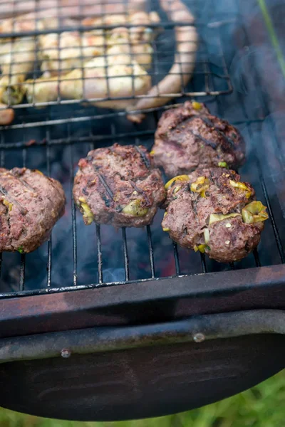 Smažené Placičky Hamburgery Grilu — Stock fotografie