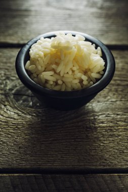 Küçük kase düz haşlanmış pirinç