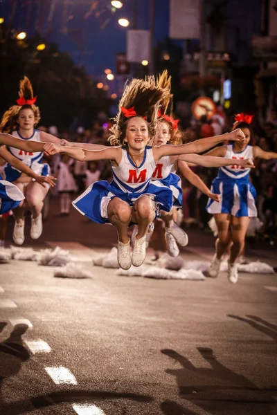 パンチェボ - セルビア 06.17.2017。カーンのチアリーダー ダンスのグループ — ストック写真