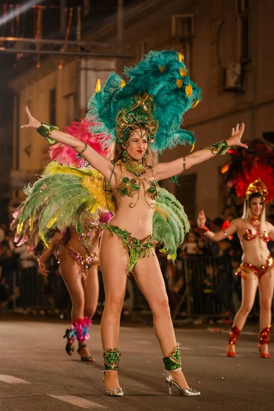 Pancevo - Sérvia 06.17.2017. Mulher feliz no desfile de carnaval — Fotografia de Stock