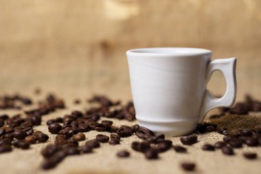 Kahve kahve çekirdekleri ile Sim Tarih