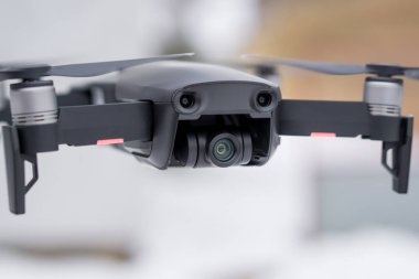 Pancevo - Sırbistan 03.01.2018. Orta hava uçan ile DJI indeks işlem Mavic hava uçak 